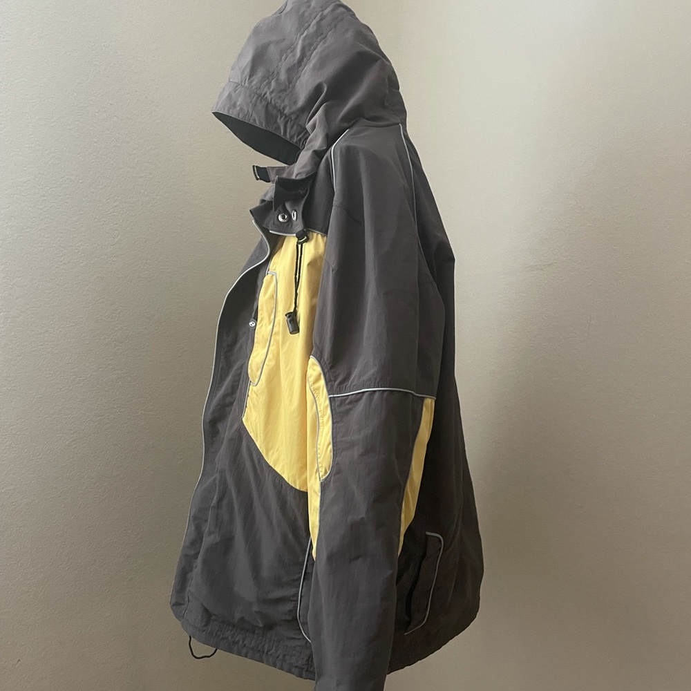Coat - Picture 2 of 5